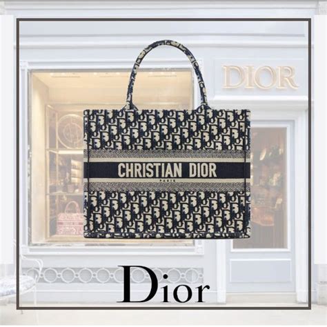 christian dior logo tote bag|cappello christian dior.